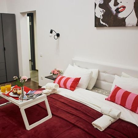 RV Old City Apartment Velyka Vasylkivska, 28 Kiev Eksteriør bilde