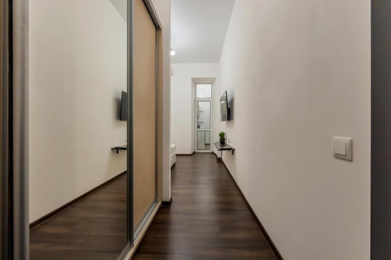 RV Old City Apartment Velyka Vasylkivska, 28 Kiev Eksteriør bilde