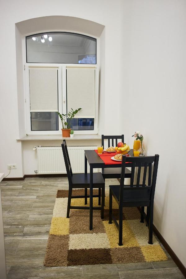 RV Old City Apartment Velyka Vasylkivska, 28 Kiev Eksteriør bilde