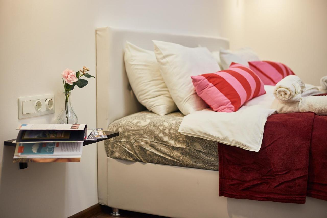 RV Old City Apartment Velyka Vasylkivska, 28 Kiev Eksteriør bilde